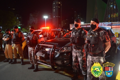 foto de GGI autua dois bares, multa cinco pessoas e apreende 22 veículos na noite desta sexta, 4, em Maringá 