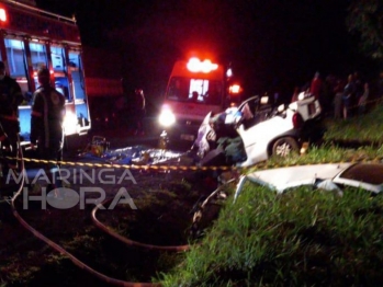 foto de Colisão frontal entre carro e carreta deixa uma pessoa morta em Nova Esperança