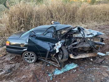 foto de Motorista fica gravemente ferido em colisão frontal na PR-323