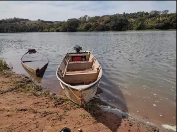 foto de Tragédia - Duas pessoas são encontradas mortas e quatro seguem desaparecidas após naufrágio de embarcação no Rio Ivaí