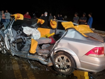 foto de Duas pessoas morrem em acidente envolvendo três veículos em rodovia da região