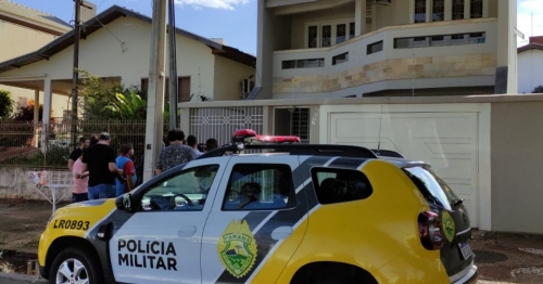 Pai, mãe e filha são encontrados mortos em residência na cidade de Umuarama