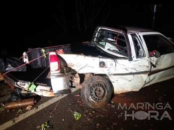 foto de Carro invade contramão, bate de frente em outro veículo na BR-376