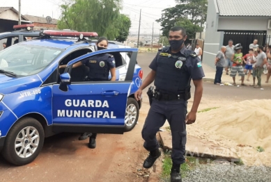 foto de Jovem de 18 anos é baleada em tentativa de feminicídio em Sarandi