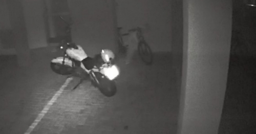 Vídeo com moto fantasma em prédio no Paraná viraliza na web