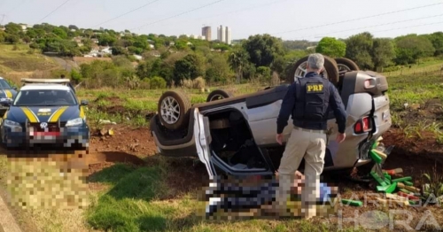 Jeep carregado com maconha capota durante perseguição no Contorno Sul de Maringá