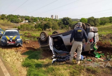 foto de Jeep carregado com maconha capota durante perseguição no Contorno Sul de Maringá