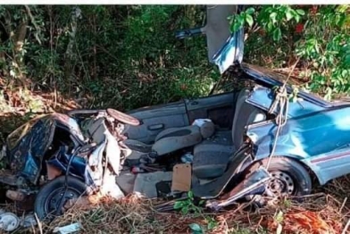 foto de Jovens são socorridos cerca de oito horas após sofrer acidente em rodovia na região