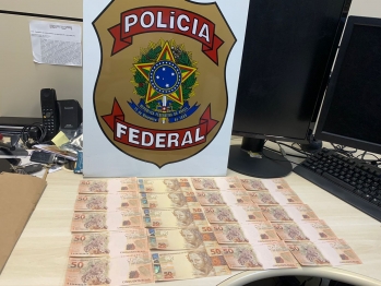 foto de Polícia Federal prende homem com cédulas falsas