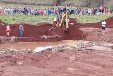 foto de Tragédia - Duas crianças e um adulto morrem afogados no noroeste do Paraná