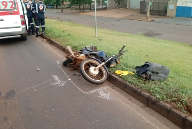 foto de Motociclista atropelado por caminhão no Contorno Sul de Maringá, morre no hospital