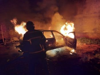 foto de Homem ateia fogo no carro da sua própria irmã em Maringá