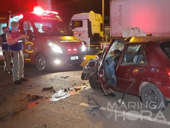 foto de Colisão envolvendo três veículos deixa uma pessoa inconsciente em Maringá