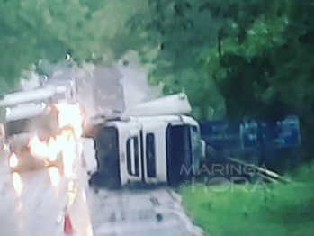 foto de Caminhoneiro perde a vida em acidente sobre a ponte entre Atalaia e Iguaraçu