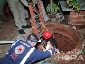 foto de Jovem cai em fossa e é resgatada pelos Bombeiros em Paiçandu 