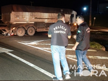 foto de Homem morre e tem parte do corpo esmagado por carreta e mulher fica ferida depois de acidente violento na BR-376