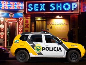 foto de Criminosos assaltam sex shop e levam dinheiro e brinquedinhos caros no norte do Paraná