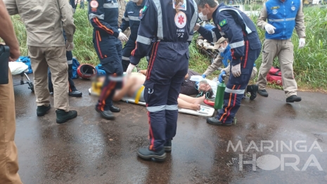 foto de Colisão entre picape e moto deixa pai e filha grávida feridos em Maringá