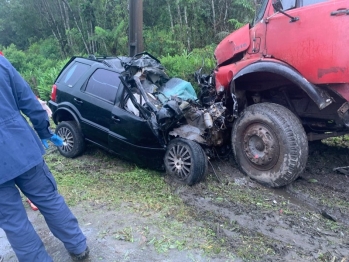 foto de Quatro pessoas morrem em trágico acidente envolvendo veículo com placas de Maringá 