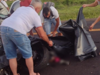 foto de Jovem morre ao colidir com moto de alta cilindrada em carro na região