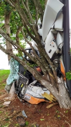 foto de Colisão frontal mata homem em rodovia no norte do Paraná