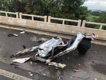 foto de Jovem morre depois de sofrer trágico acidente e ter carro despedaçado no Paraná