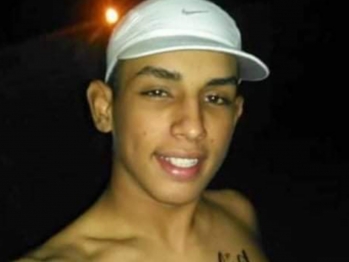 foto de Criminosos matam jovem a tiros em plena luz do dia em Sarandi