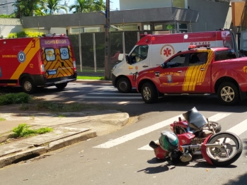 foto de Duas pessoas são socorridos depois de sofrerem acidente violento em Maringá