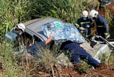 foto de Acidente com veículo que tem placas de Maringá termina em duas mortes e deixa uma pessoa em estado grave na região