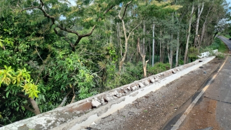 foto de Homem cai com caminhão de ponte e morre no norte do Paraná