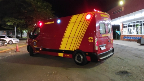 foto de Jovem cai de moto e sofre traumatismo craniano em Maringá