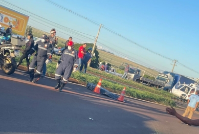 foto de Motociclista morre após bater violentamente na lateral de carro na BR-376 próximo à Marialva