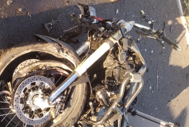 foto de Motociclista morre após bater violentamente na lateral de carro na BR-376 próximo à Marialva