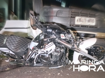 foto de Veja flagrante do momento em que carro capota e condutor fica ferido após acidente em Maringá