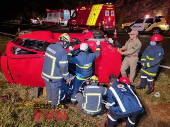 foto de Jovem morre após colisão entre dois carros na PR 317 em Maringá