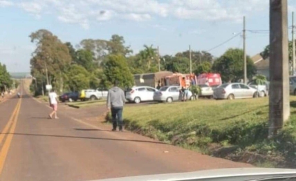 foto de Primeira-dama de Nova Aurora morre ao ser atropelada por caminhão na PR 575