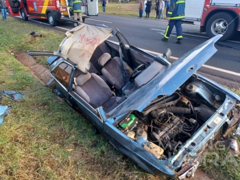 foto de Carro capota na BR-376 e condutor acaba ficando ferido