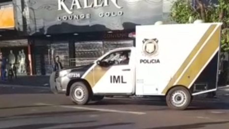 foto de Três jovens morrem a tiros de frente a uma tabacaria em Mandaguaçu