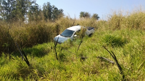 foto de Criminoso com pick-up roubada em Mandaguaçu morre em confronto com policiais de Maringá na PR-323