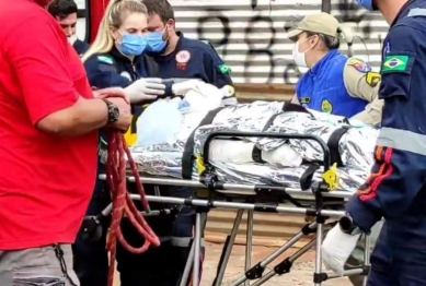 foto de Morre adolescente de 16 anos que levou choque enquanto manuseava celular