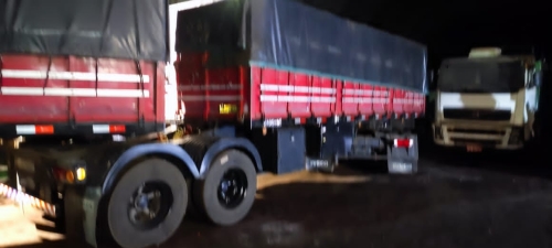 foto de Homem é preso trasportando em carreta mais de 700kg de maconha em Maringá