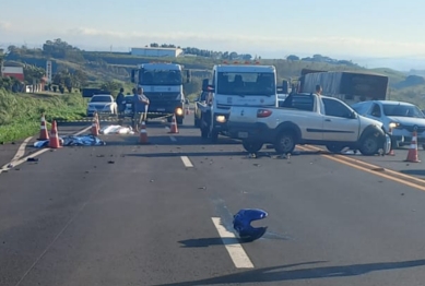 foto de Dois adolescentes morrem após batida frontal em rodovia da região