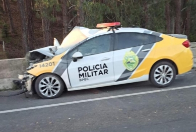 foto de Gravíssimo acidente em rodovia deixa várias pessoas feridas entre elas quatro policiais militares