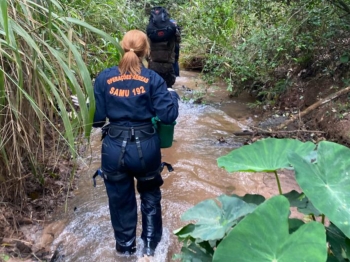 foto de Homem cai no meio da mata e sofre ferimento grave no pescoço e precisa ser resgatado pela equipe Aérea do Samu de Maringá