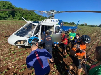 foto de Homem cai de bicicleta e sofre fratura grave na coluna cervical em estrada na zona rural