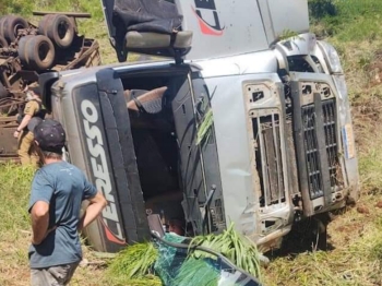 foto de Quatro pessoas da mesma família morreram vítimas de trágico acidente em rodovia