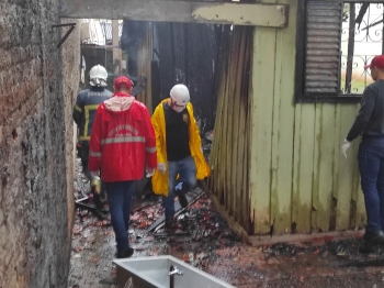 foto de Morre no hospital segunda vítima de incêndio criminoso na Zona 7 em Maringá