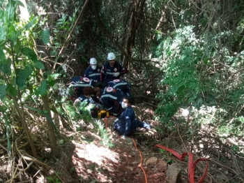 foto de Depois de ficar cerca de 2 dias, caído em ribanceira após sofrer acidente, homem aciona socorro e é resgatado com vida 