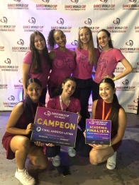 foto de Bailarinas moradoras da região disputam em competições fora do país 