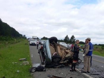 foto de Acidente em rodovia deixa casal e um bebê mortos no Paraná